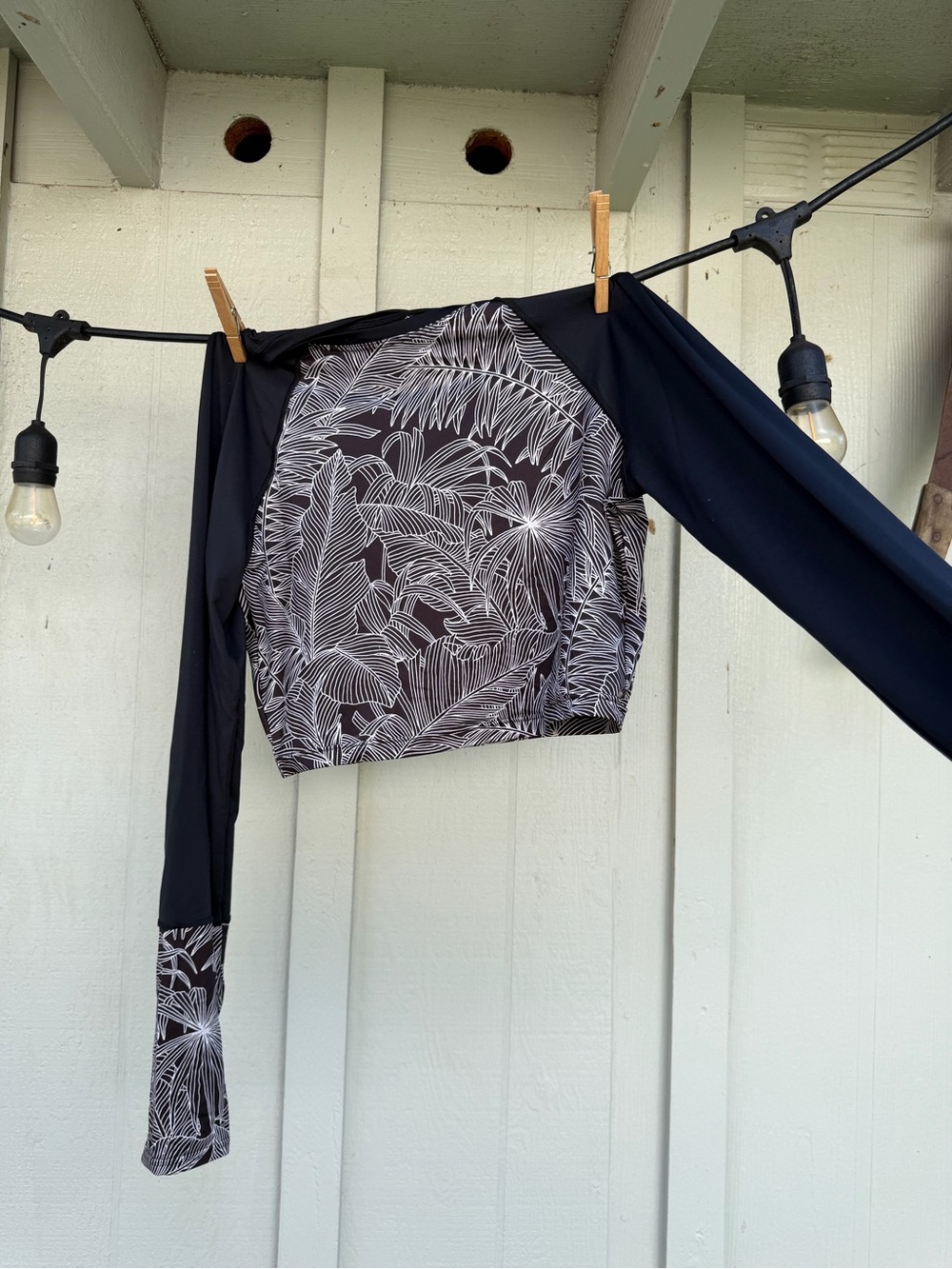 Prana Black & White Tropical Print Long Sleeve Crop Rashguard